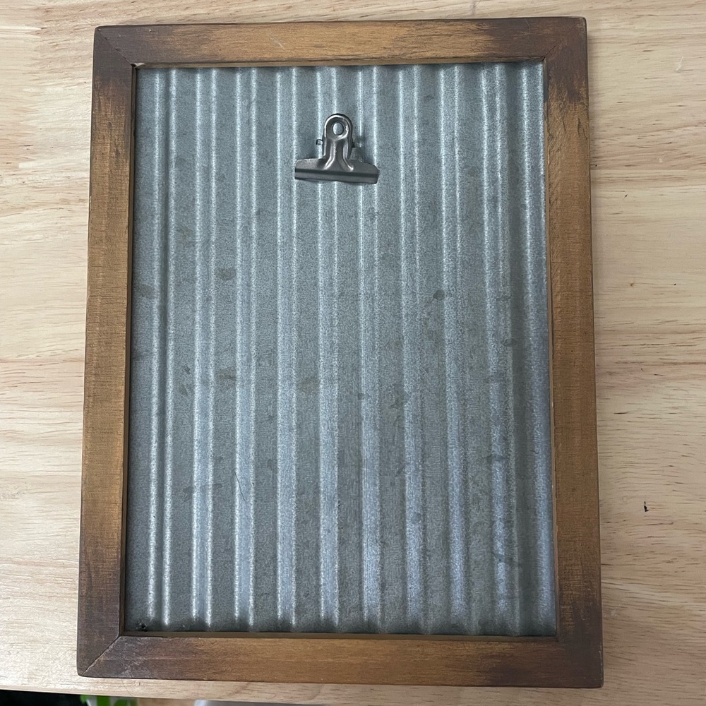 Small picture frame with clip